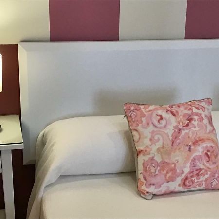Апартаменти Apartamento Рібадеселья Екстер'єр фото